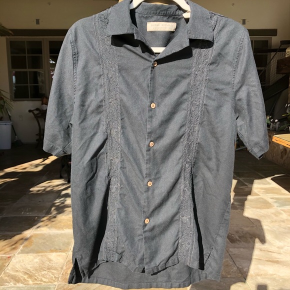 ISLAND REPUBLIC BLACK SILK HAWAIIAN MENS SHIRT M - Picture 3 of 7